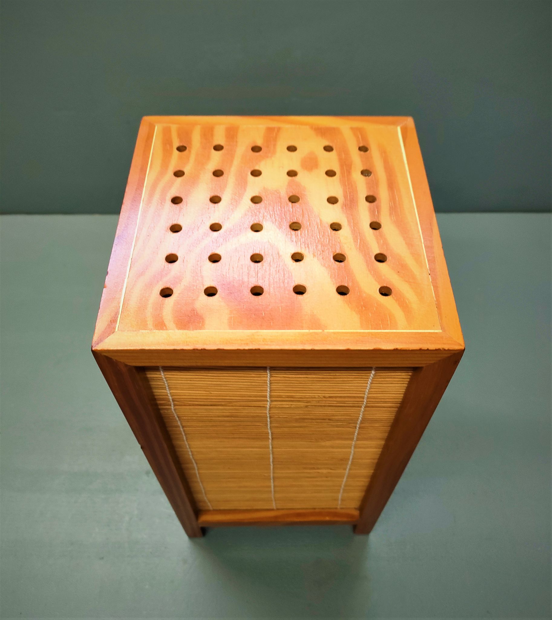 Tarogo Shoji living room lamp in wood and bamboo reeds Japan 80s