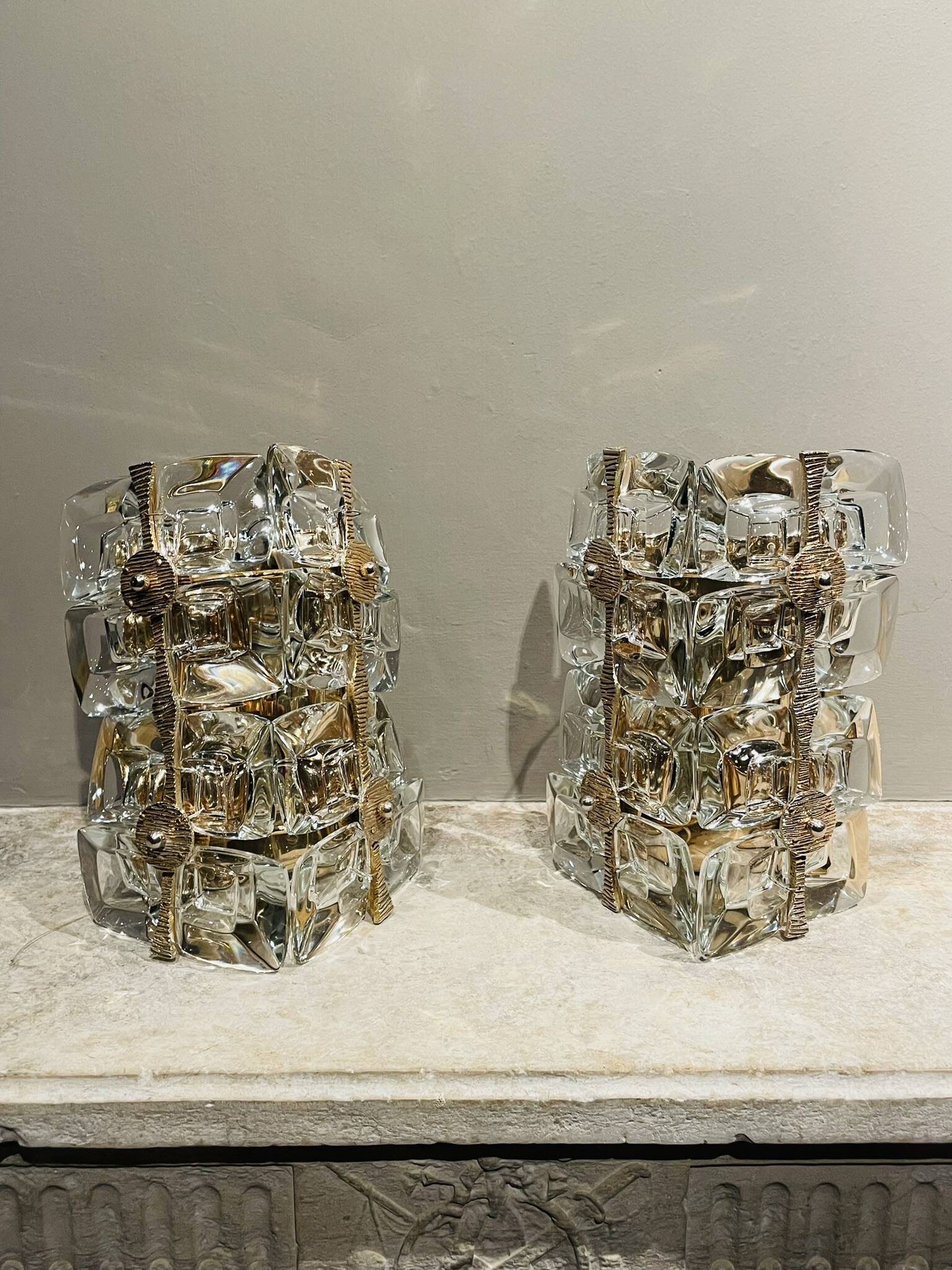 Pair of crystal wall lights in the Sciolari style.