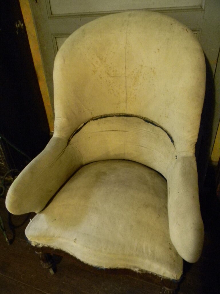 Toad armchair from the 1870s