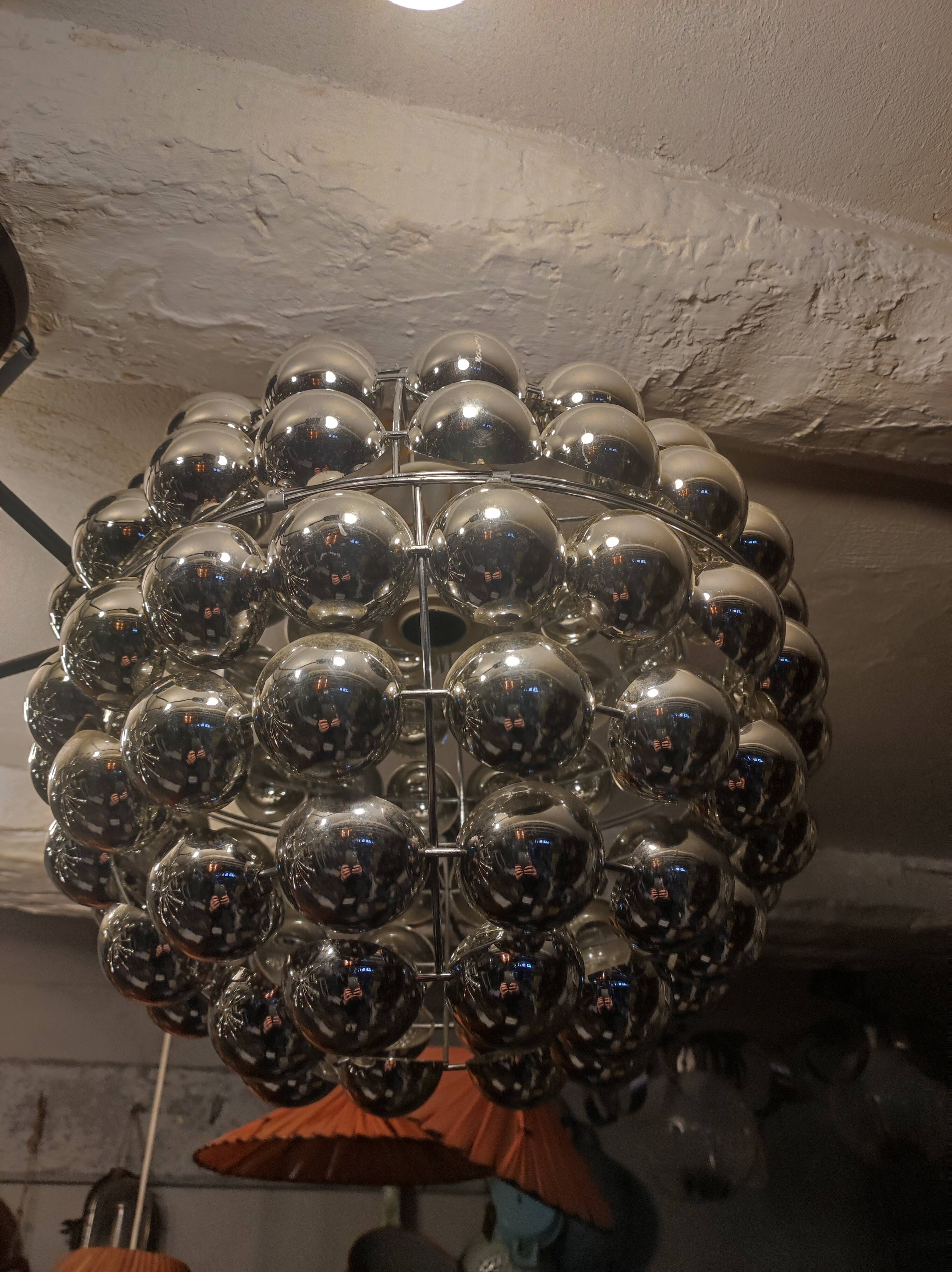 Vintage kinetic suspension, 1970