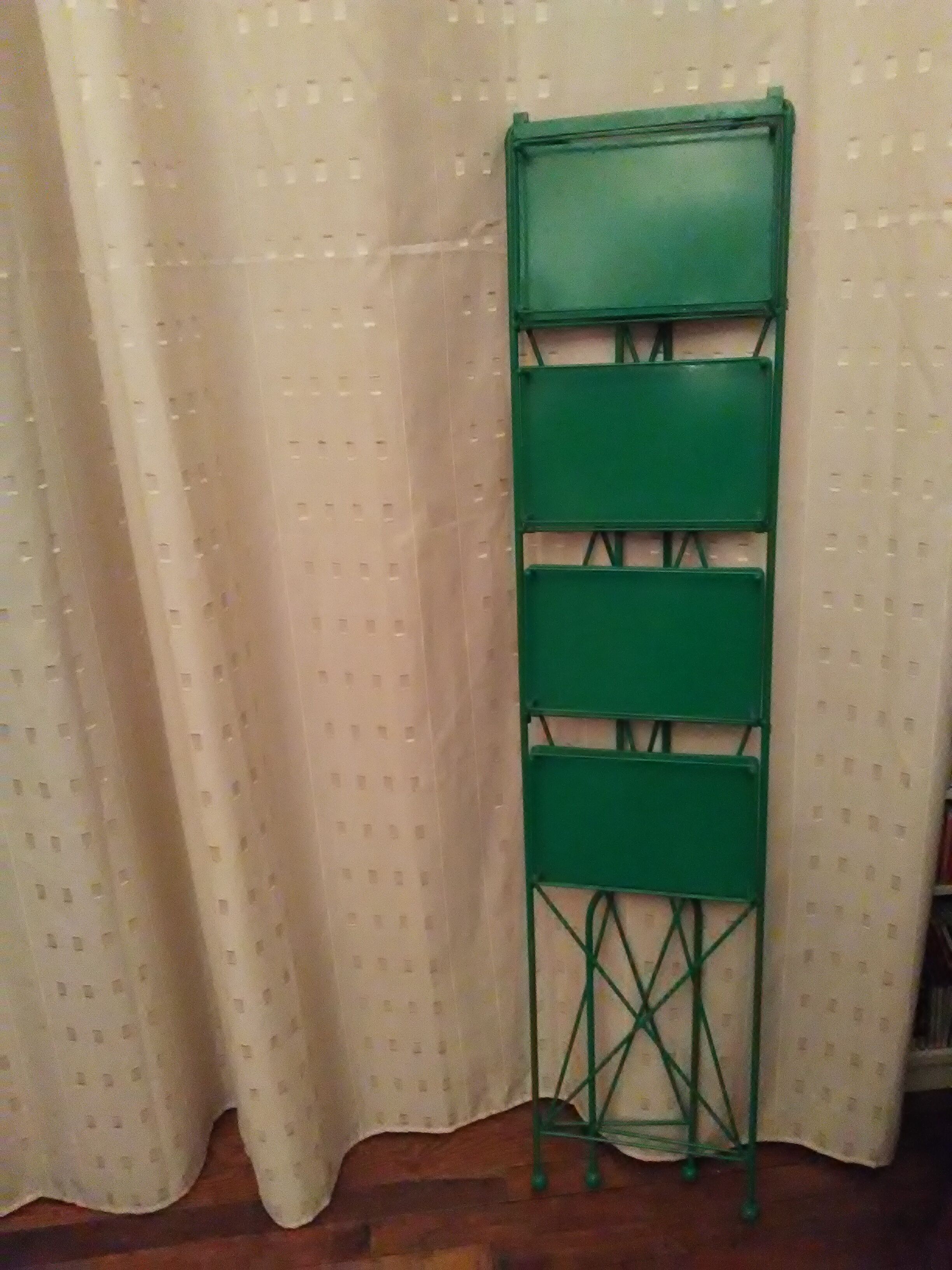 4 shelf folding tablets of pharmacy in iron