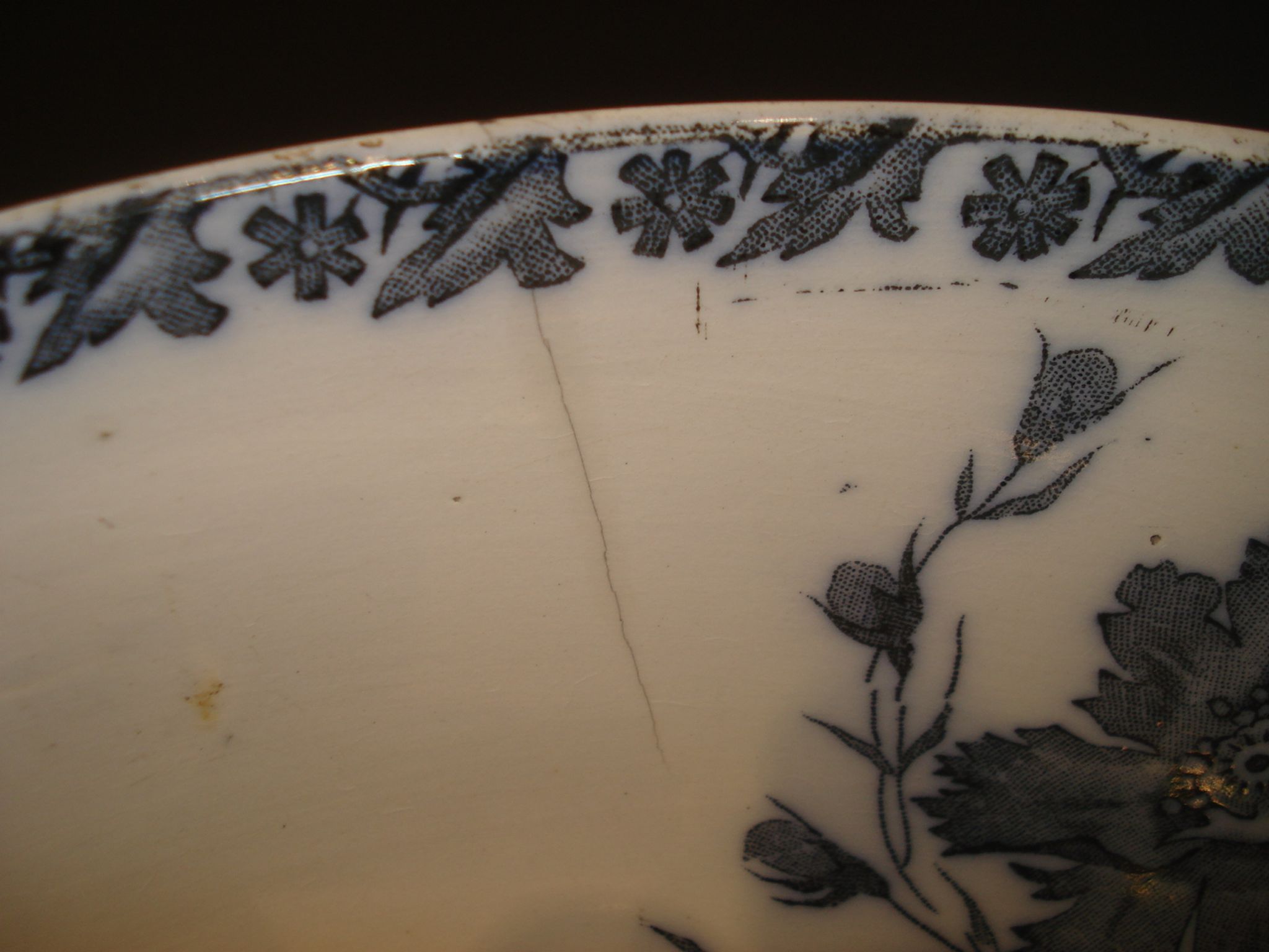 Nécessaire de toilette en faience, vintage 19°