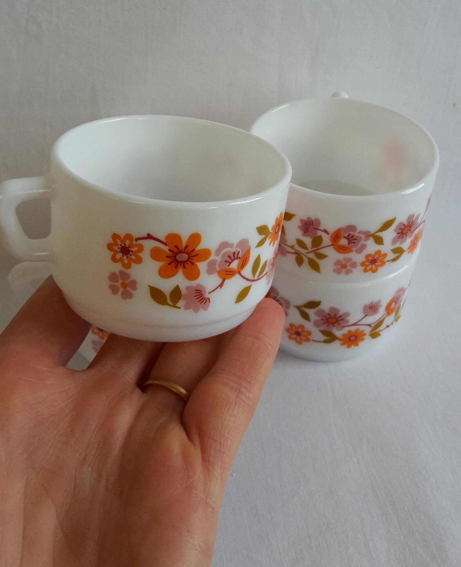 4 cups Arcopal scania orange flowers and mauve vintage 70s coffee espresso