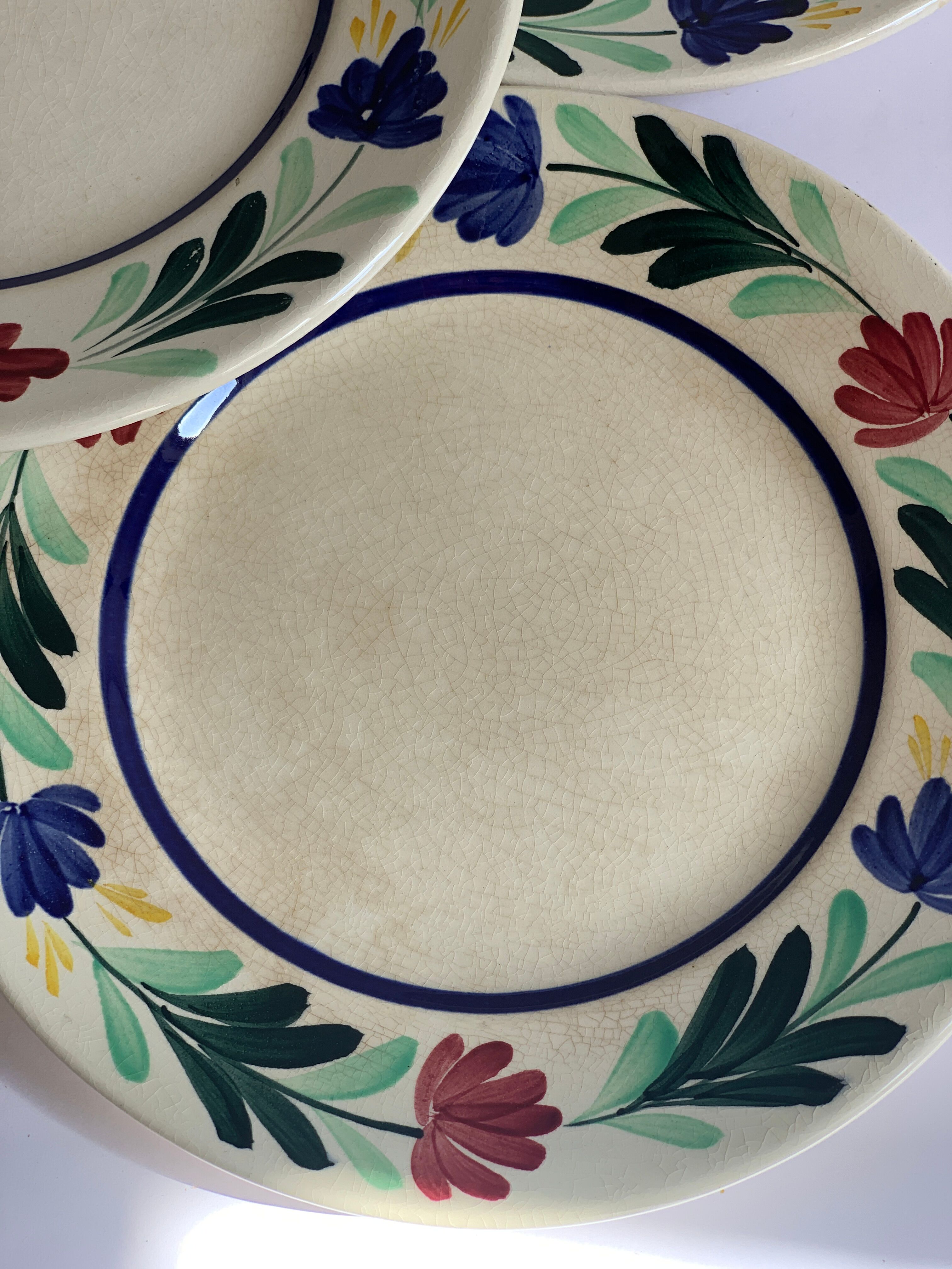 5 Longchamp dessert plates