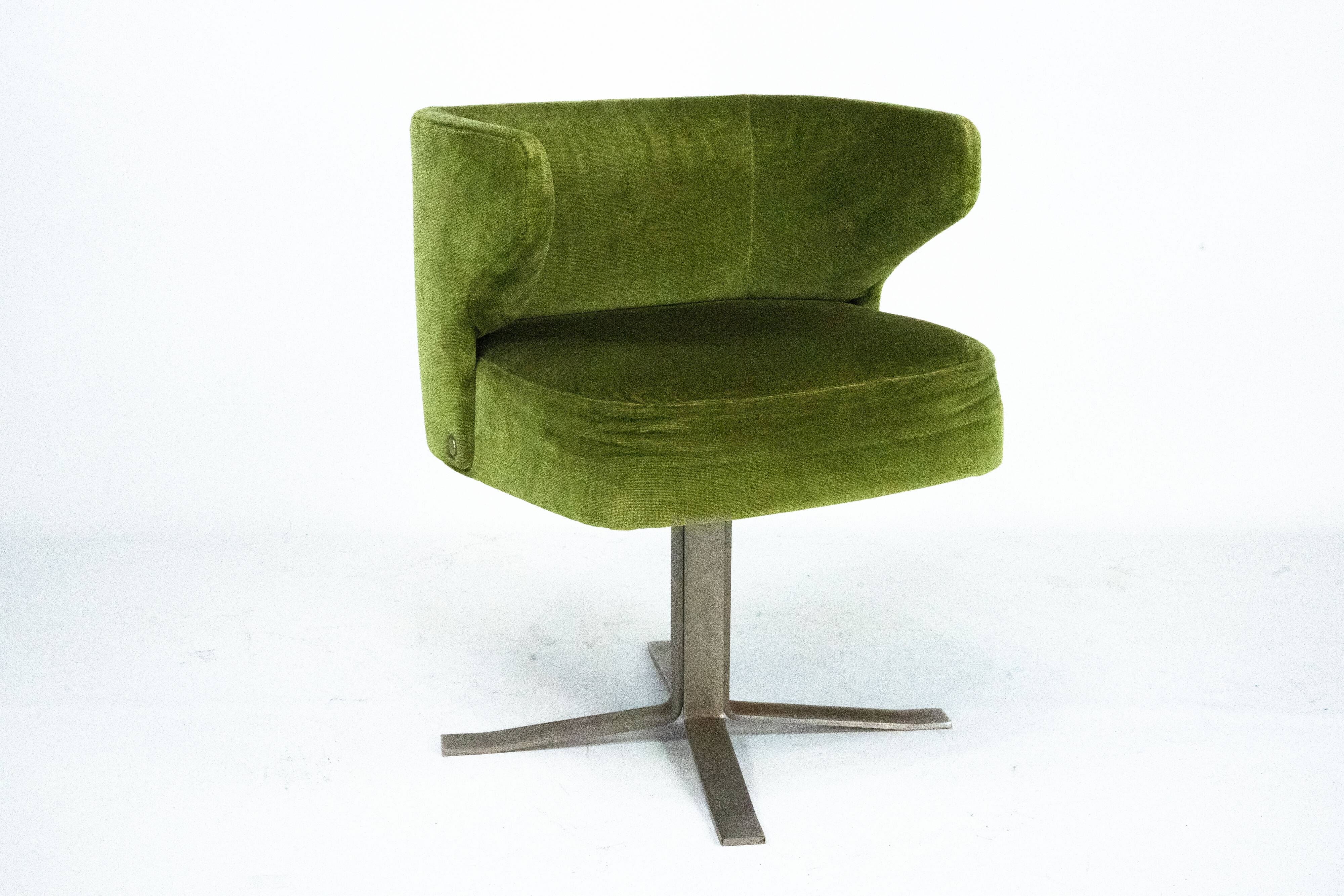 Set of four green Gianni Moscatelli Swivel Poney Chairs for Formanova, 70s