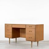 Midcentury Stag 'Concord' Desk / Dresser In Oak. Vintage / Modern / Retro / Danish Style.