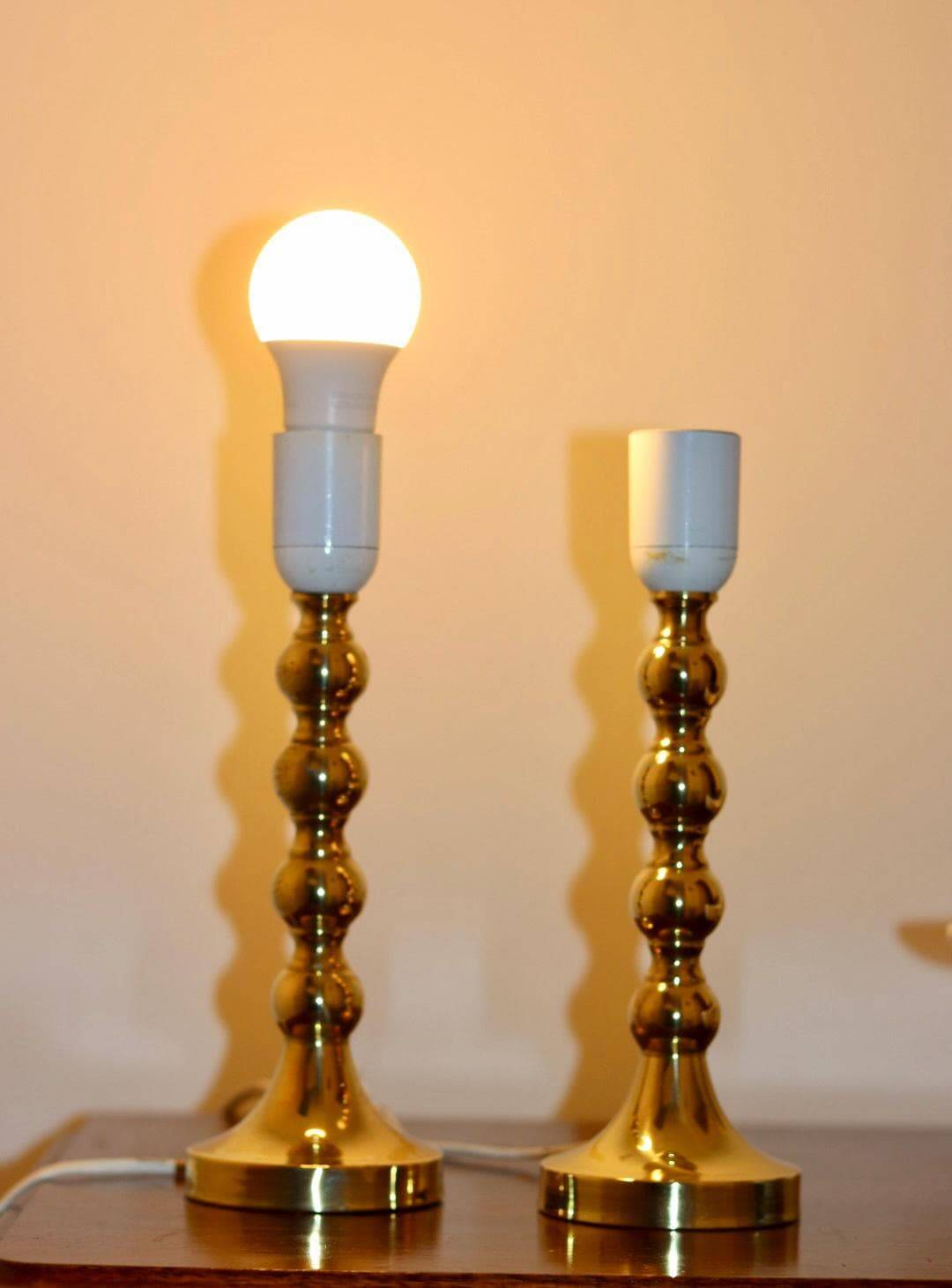 Paire de lampes suédoises en laiton du milieu du siècle