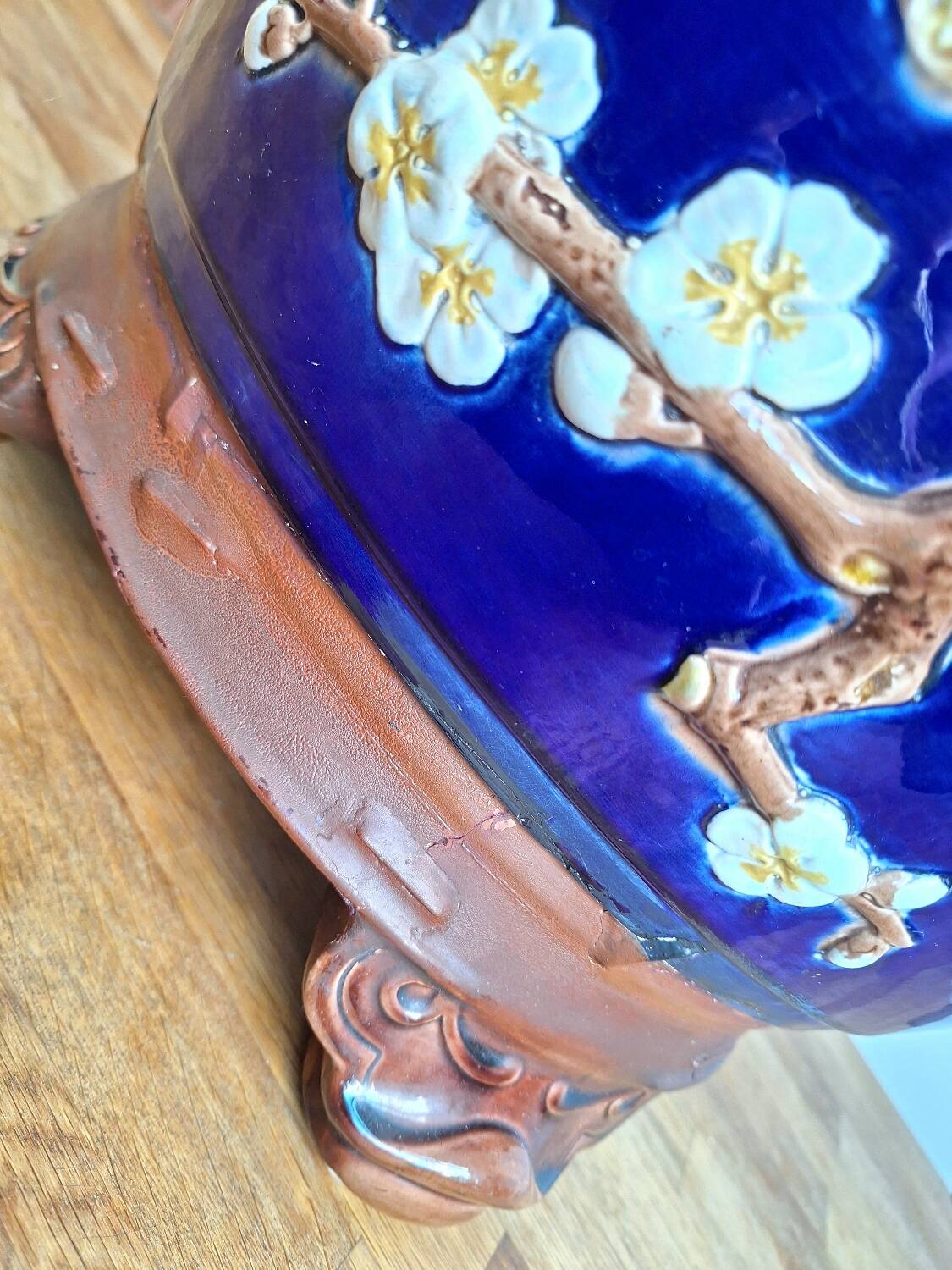 Large antique majolica cache pot, planter by Joseph Holdcroft.