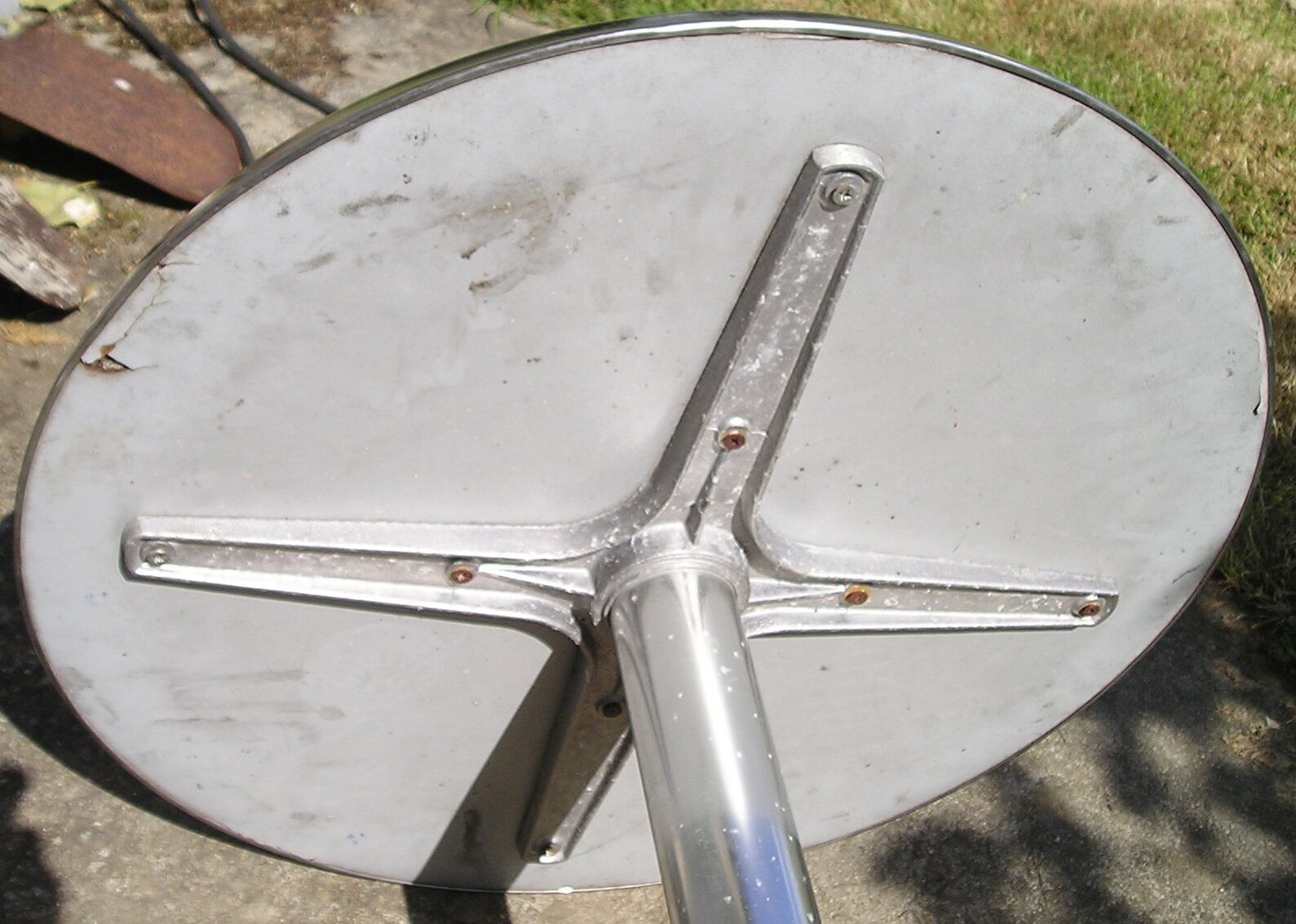 Satelliet Holland alu bistro guerin