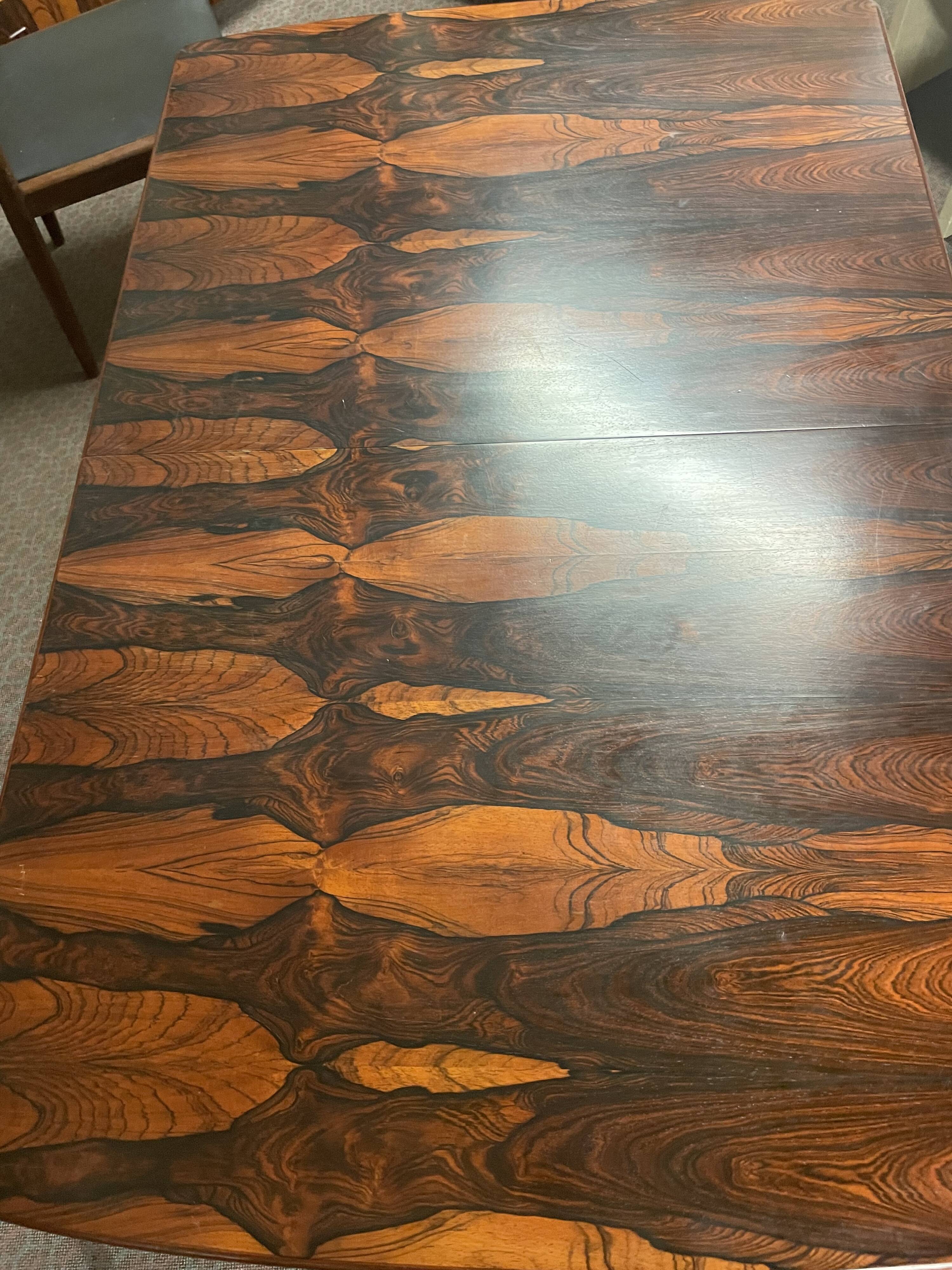 Scandinavian rosewood dining table from Rio