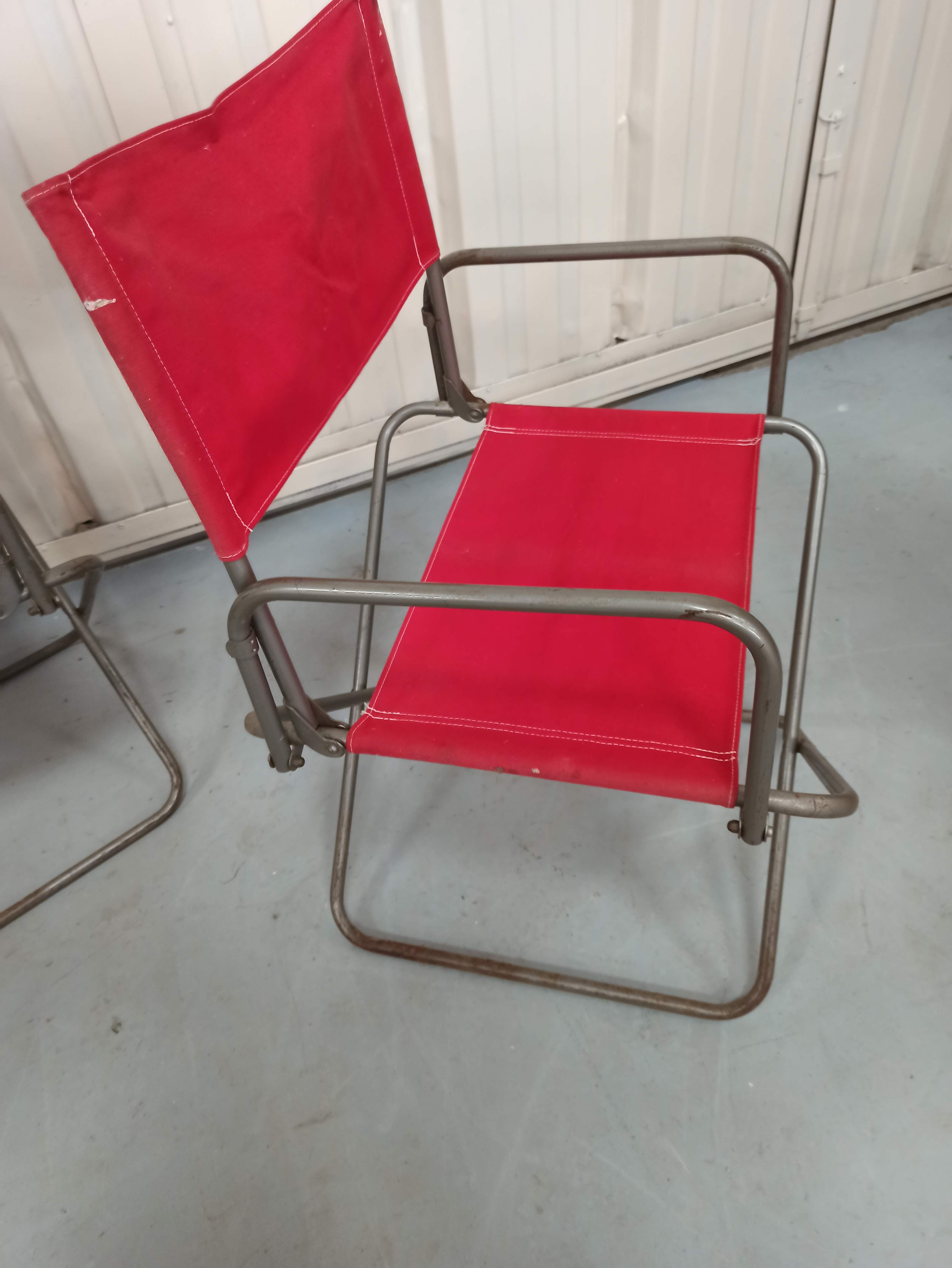 Lot 4 Renolux camping armchairs folding iron and red fabric