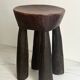 Tabouret tripode en bois sculpté, art sénoufo