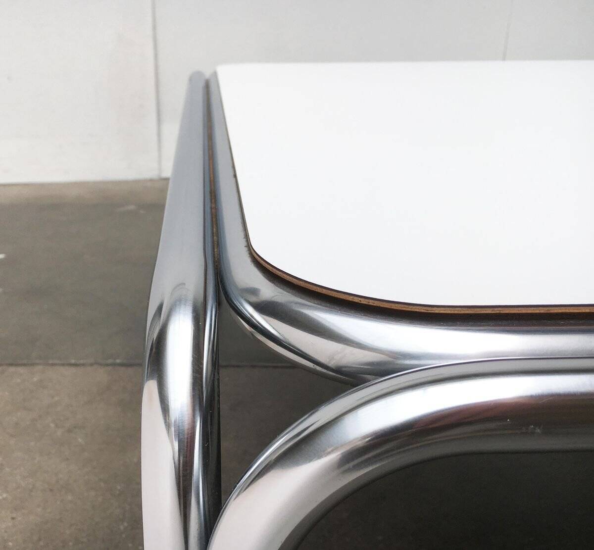 TZ09 coffee table from the Dutch space age mid-century by Claire Bataille for t'Spectrum.