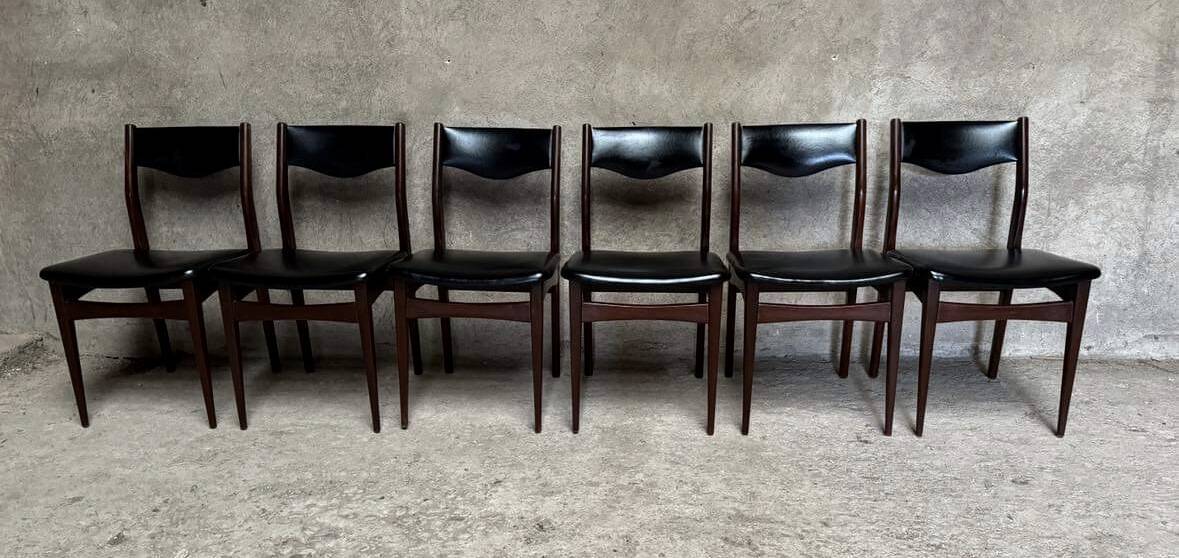 Series Set of 6 vintage Scandinavian rosewood chairs from the 1960s