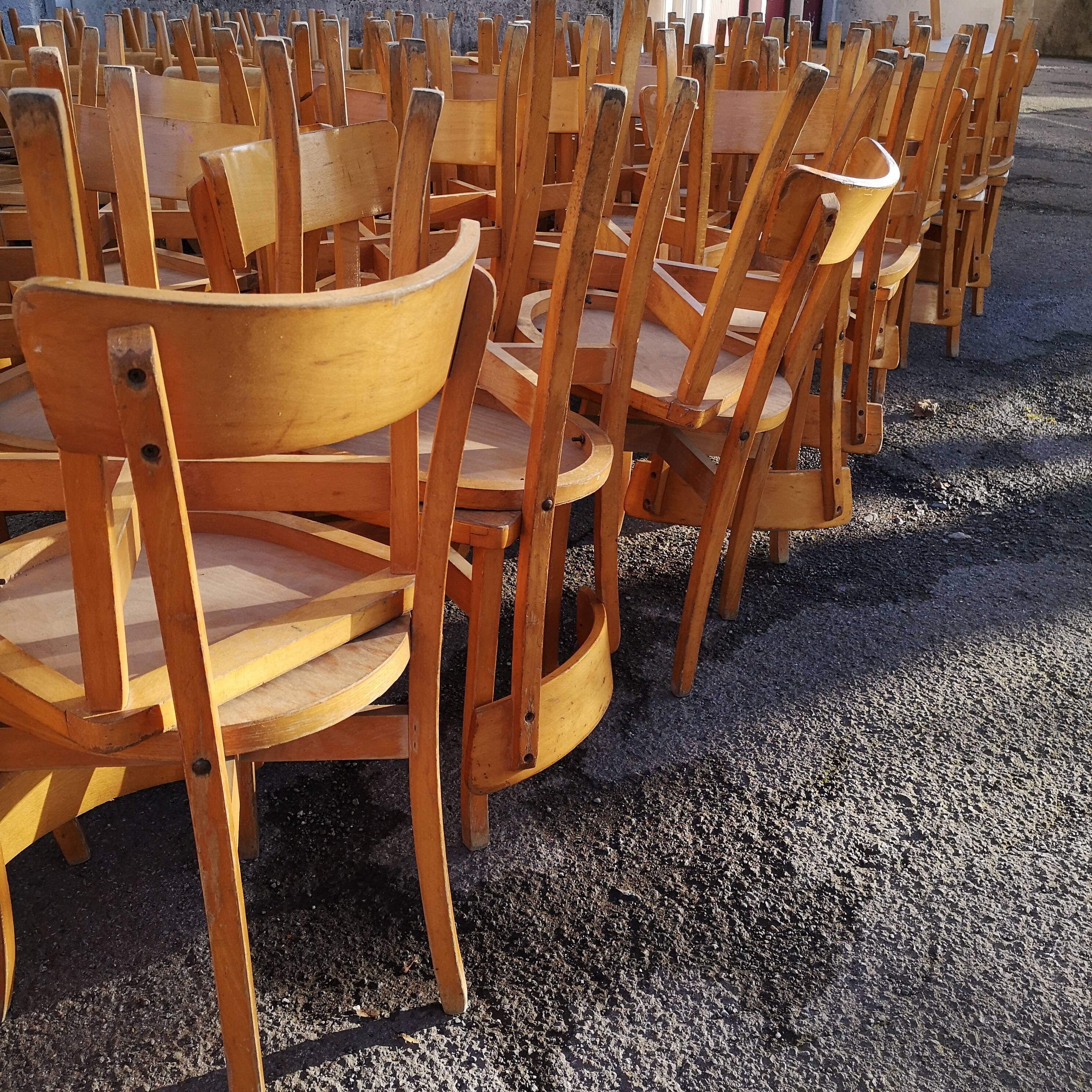 Lot de 30 chaises bistrot