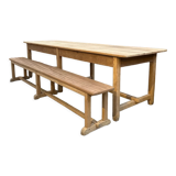 Oak farmhouse table and its 2 benches