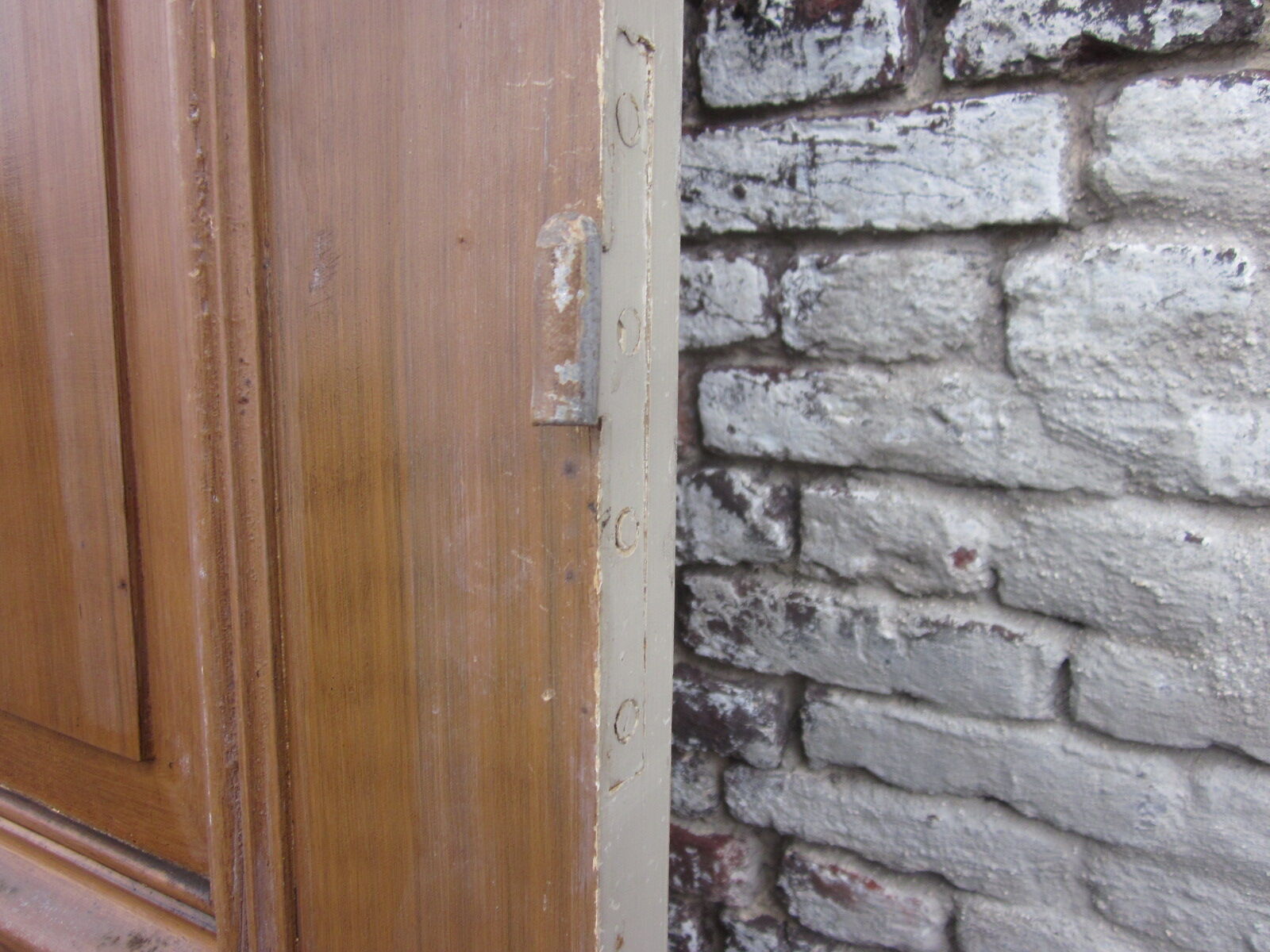 3 old separation doors