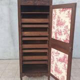 Standing man Louis XIII in oak