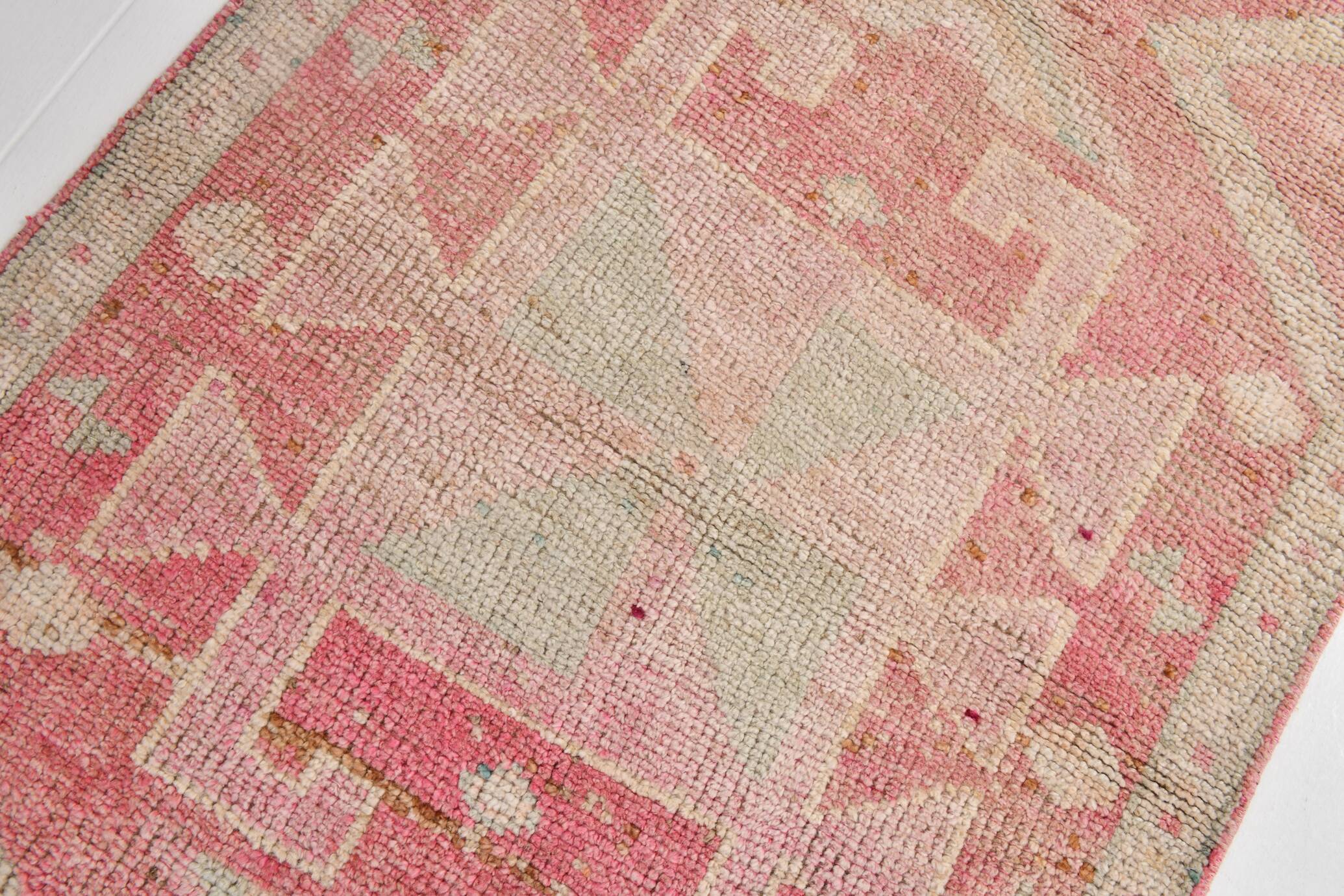 3x10 Soft Pink Turkish Vintage Runner Rug, 97x324Cm