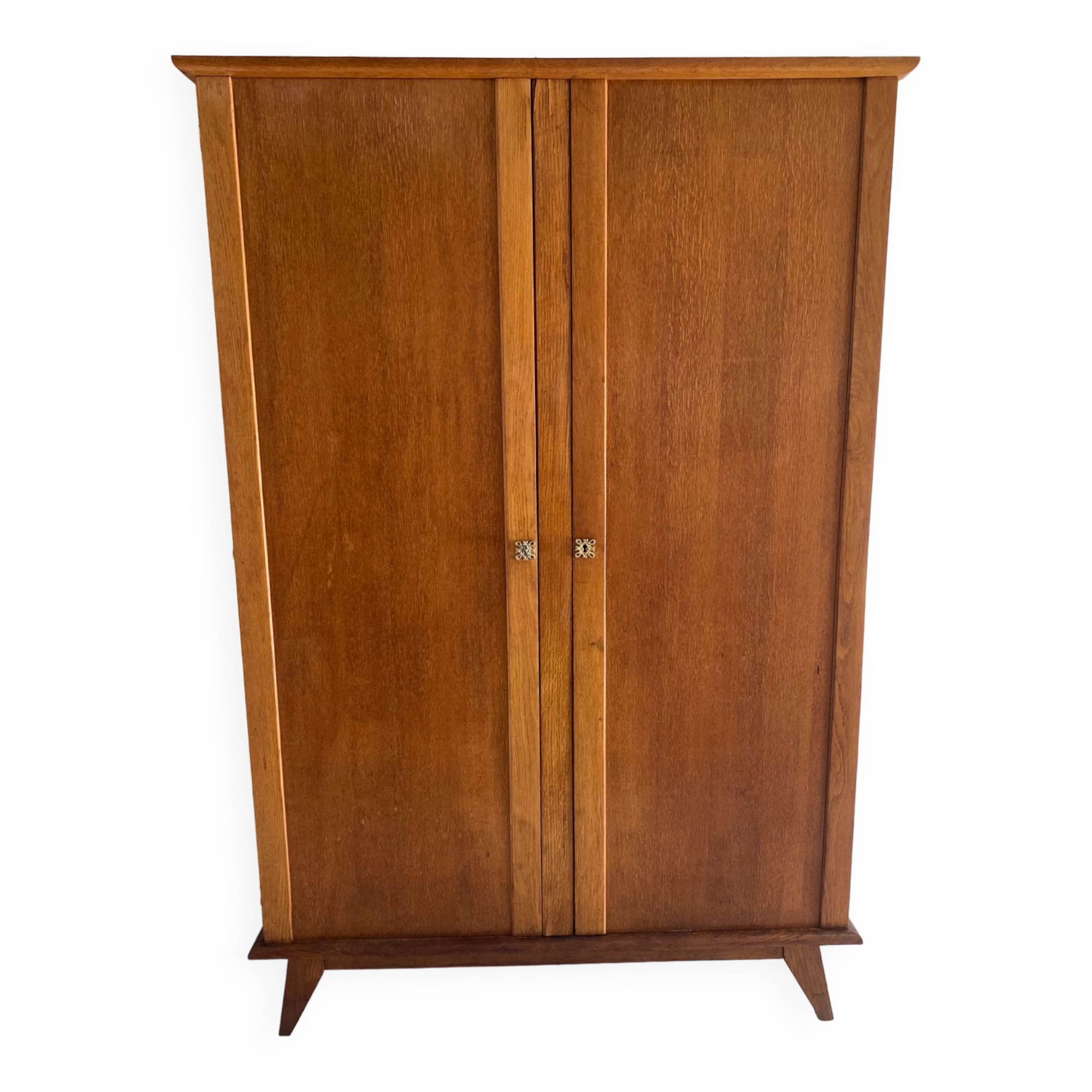 Vintage cupboard with compass feet