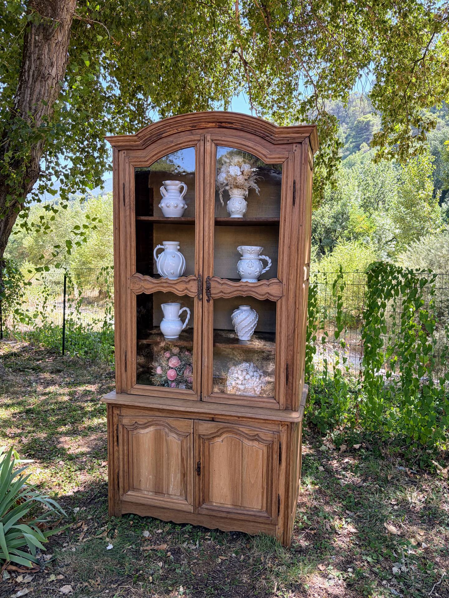 Oak dresser from the early 19th century.