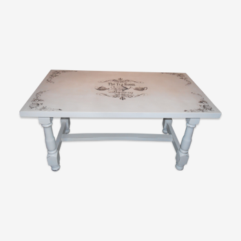 Coffee table style shabby