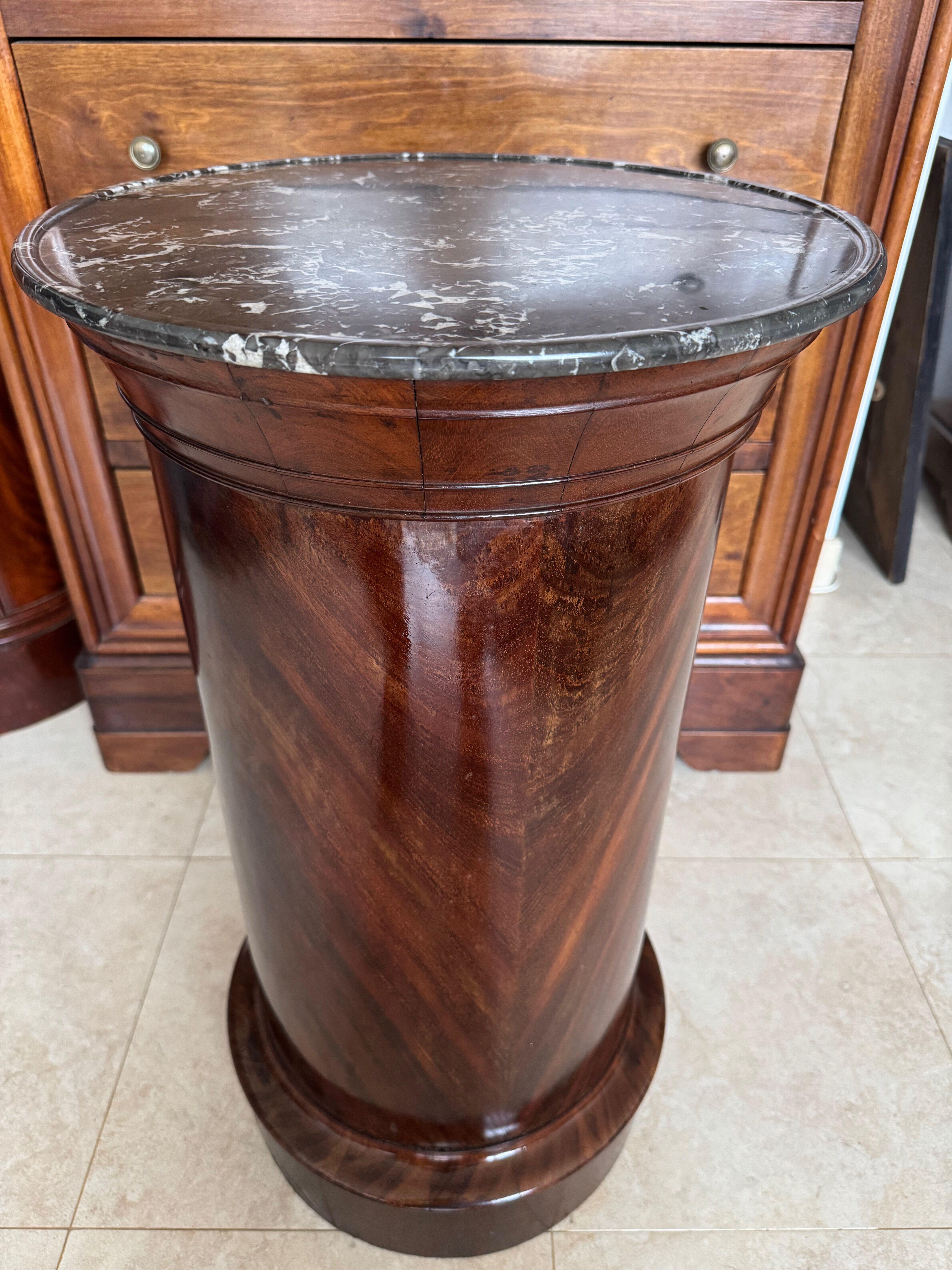 Rare Somno with drawer, Empire period Cuban mahogany and superb grooved marble.