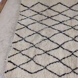 Handmade moroccan berber rug 255 x 150 cm