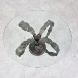 Table basse à fleurs en acier sculpté, années 1970