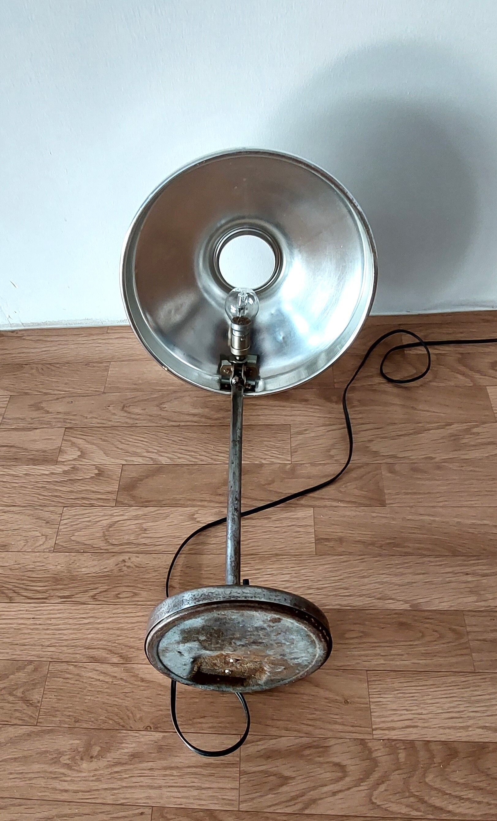 Industrial desk lamp style flying saucer, 1960.