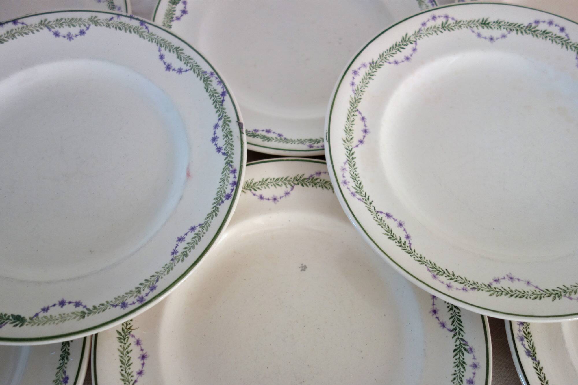8 flat plates Longwy model Loridan circa 1900