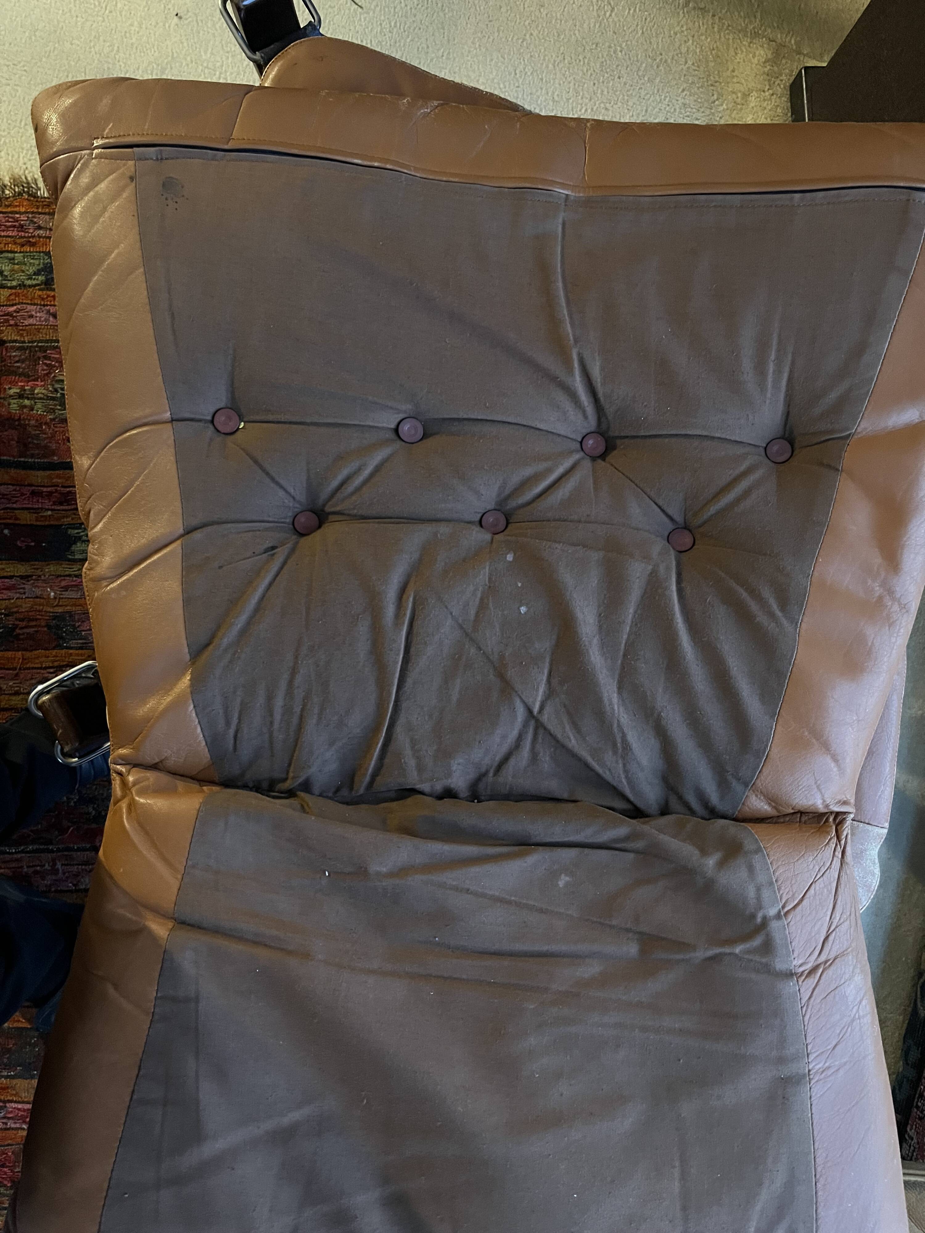 Ressell sigurd falcon armchair