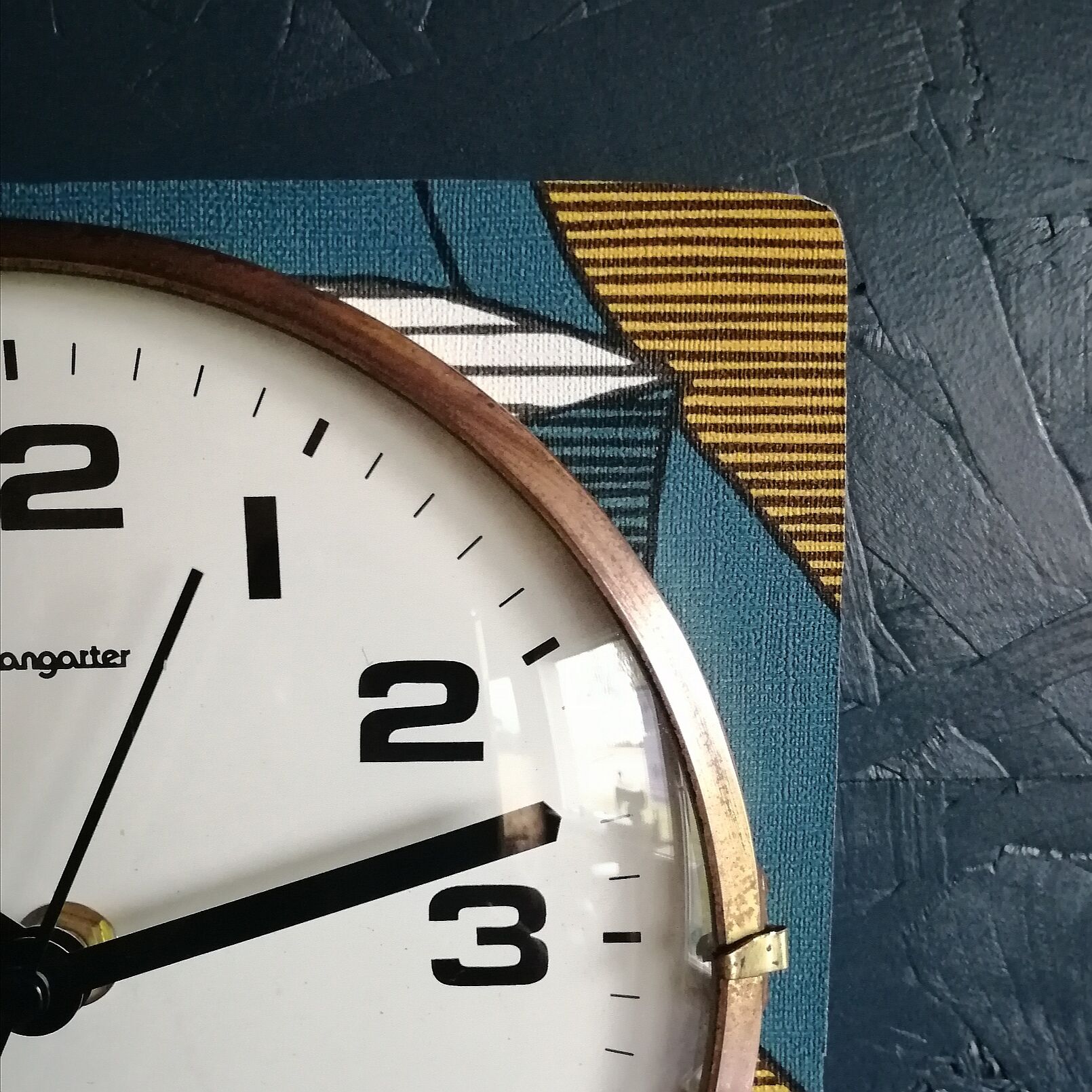 Vintage silent wall clock thermometer "Hangarter"