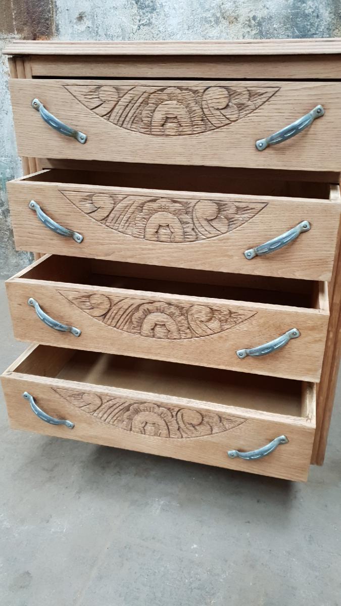 Vintage chest of drawers