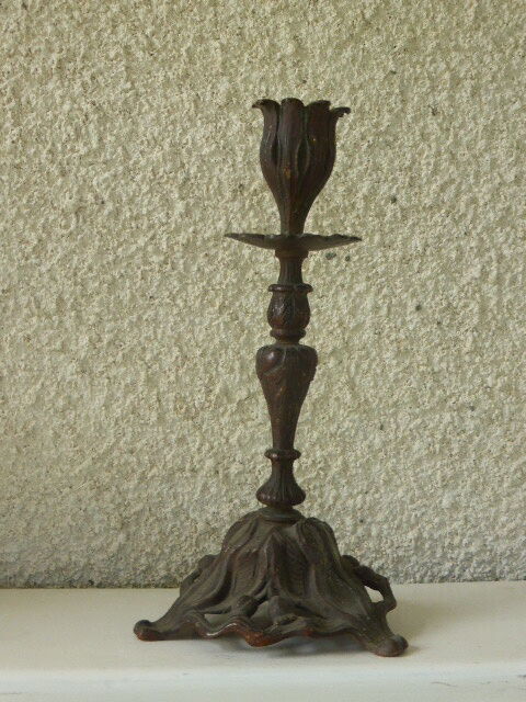 Candlestick new art readjusts chiseled with floral decoration