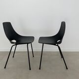 Chaises Pierre Guariche tonneau