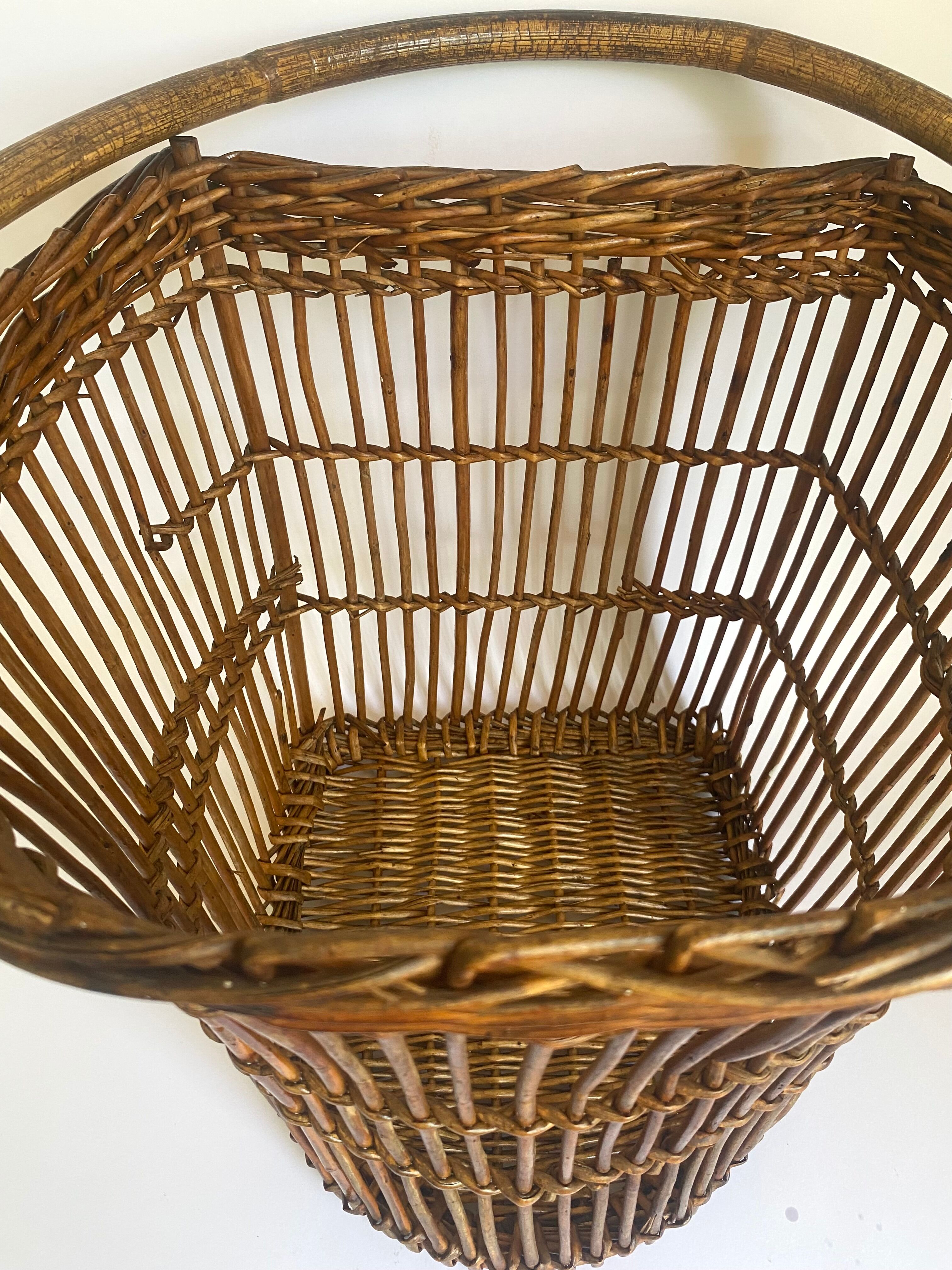 Winemaker's basket with handle