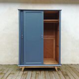 Compass foot cabinet