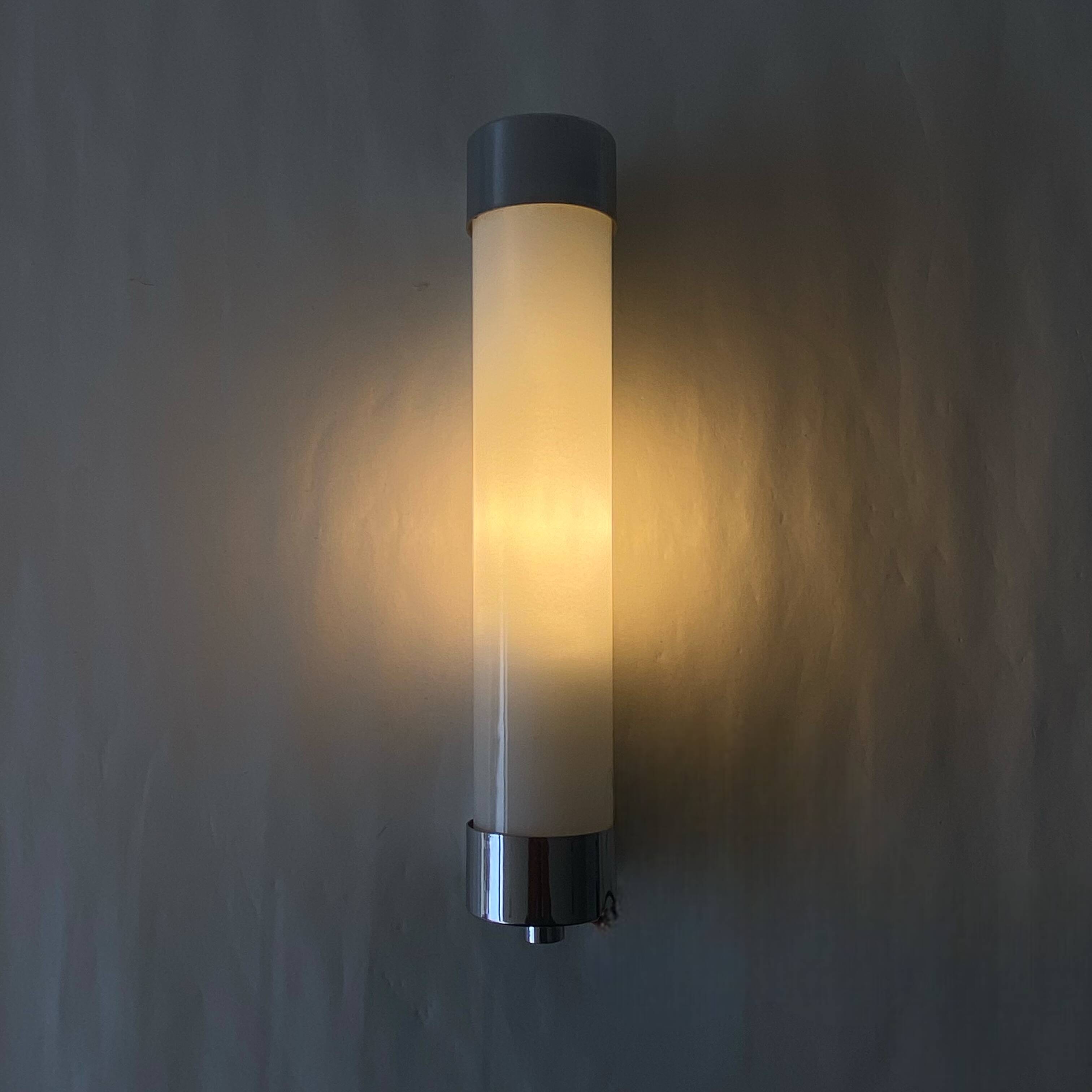 Opaline tube and chrome-plated brass wall lamp