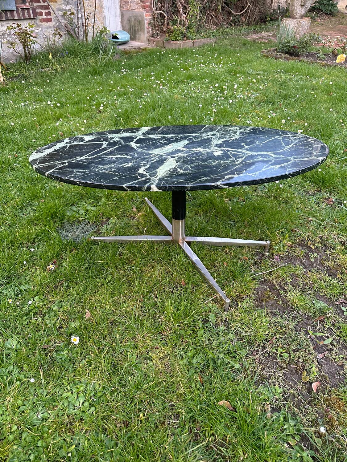 Marble coffee table by Michel Kin for Arflex