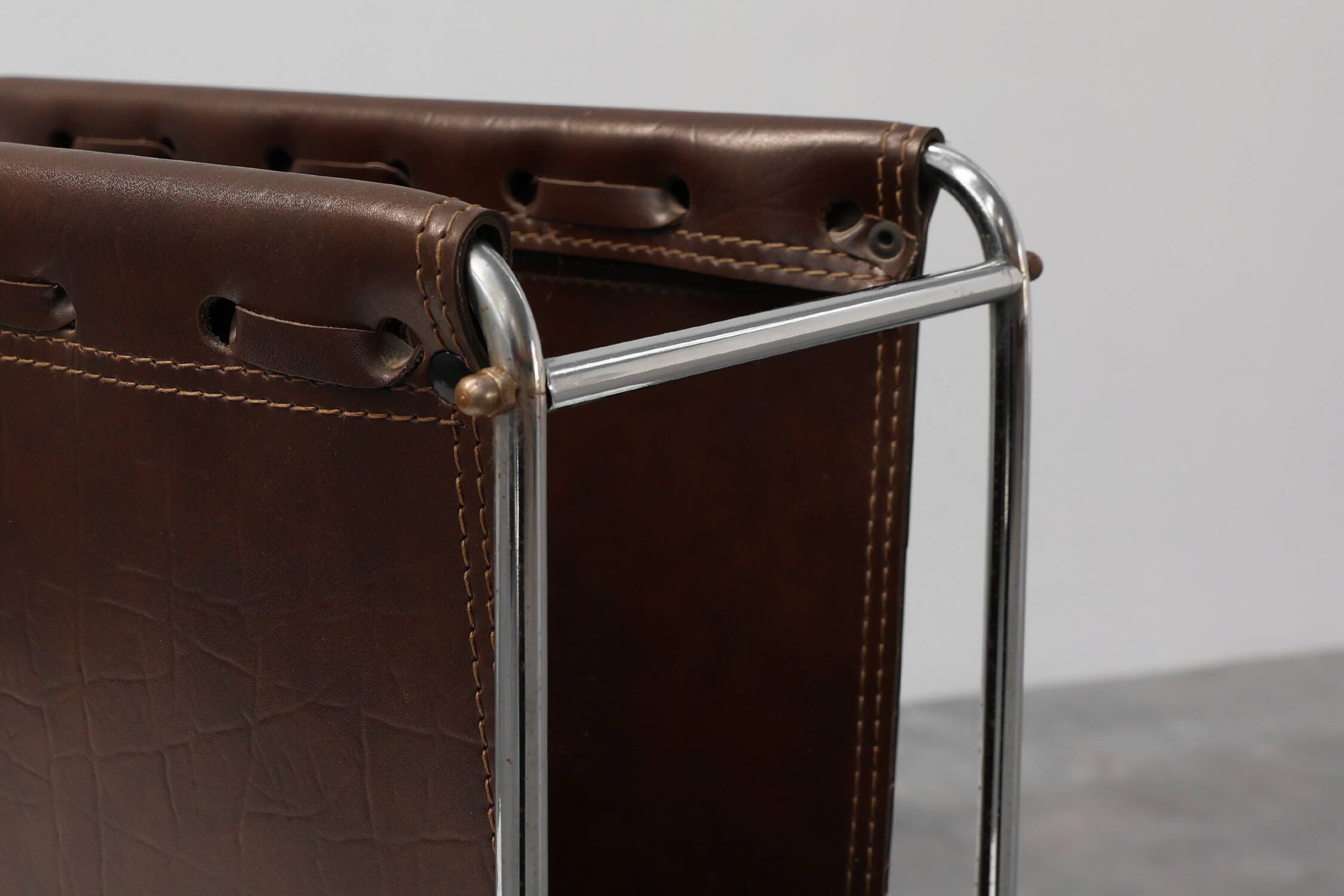 Vintage Magazine rack in chrome and faux leather, France 1960s