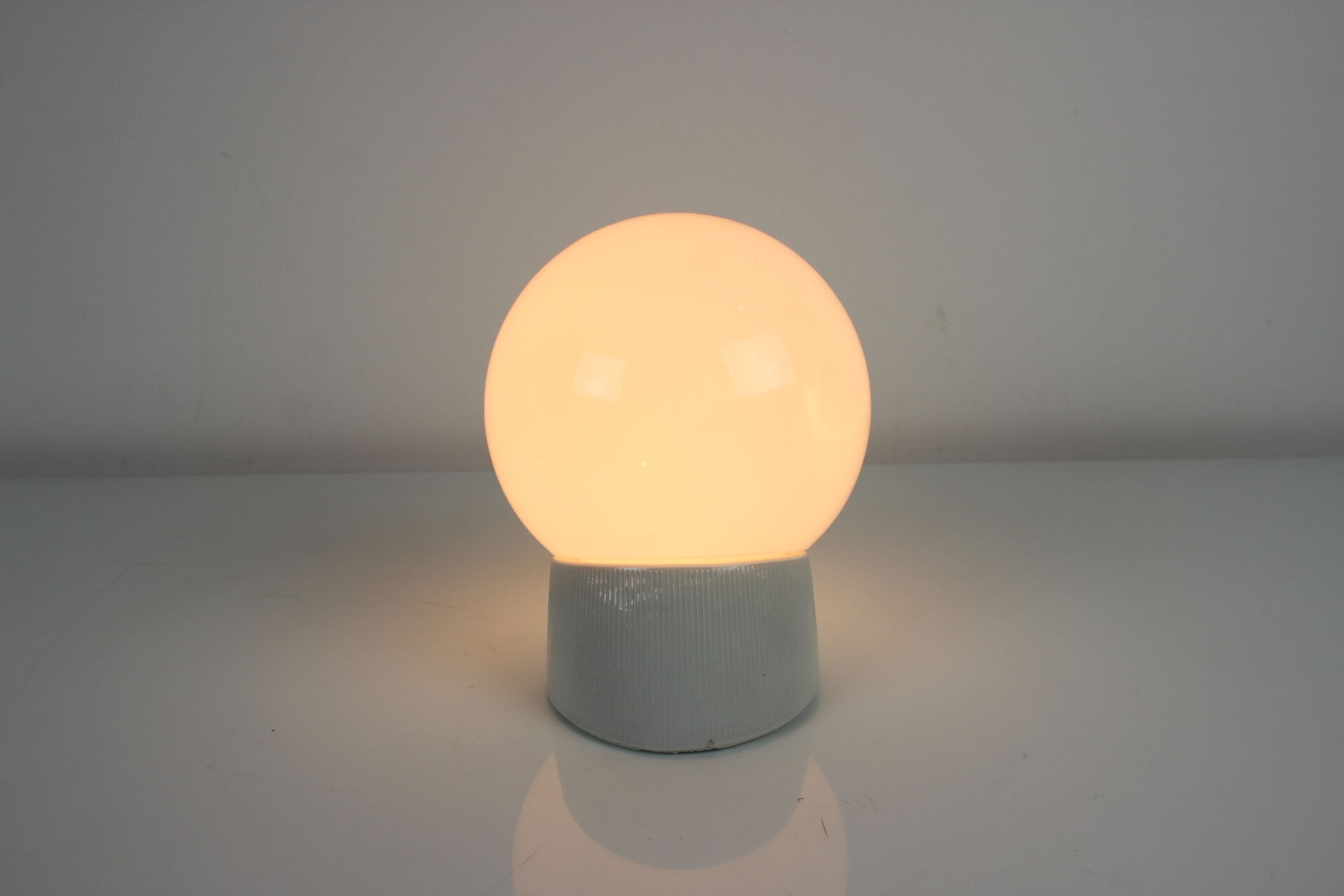 1960's Wall Lamp Porcelain and Glass, Czechoslovakia