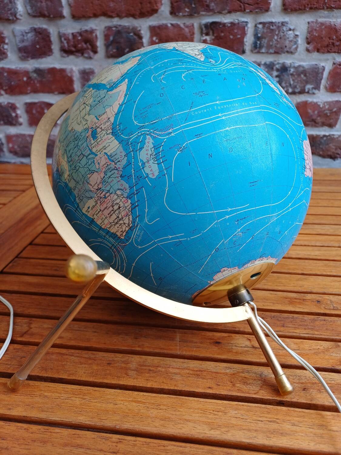 TARIDE 1974 world map globe