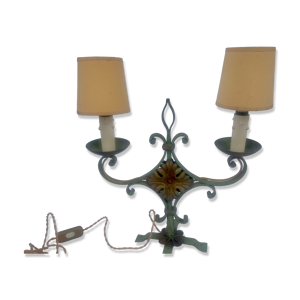 lampe en fer forgé peint