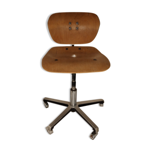 chaise à roulettes