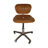 Chair with wheels