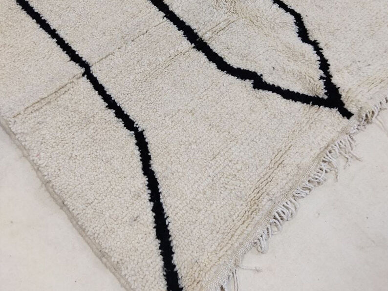 Moroccan berber rug 257x163cm