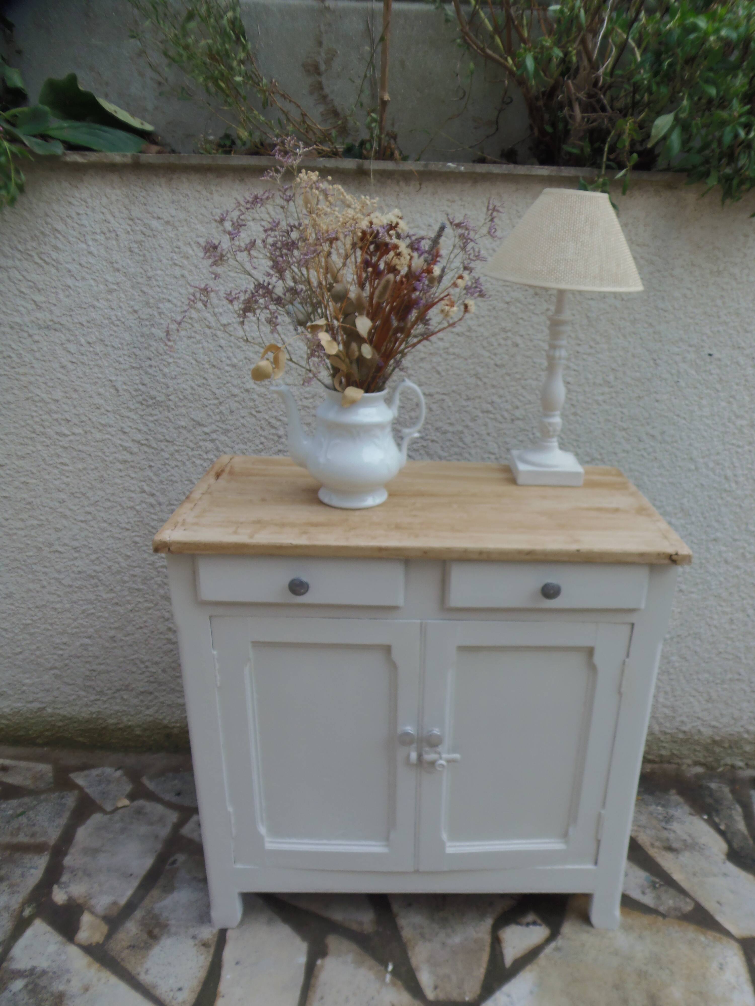 Vintage Parisian buffet re-enchanted in pearl grey, wooden top.