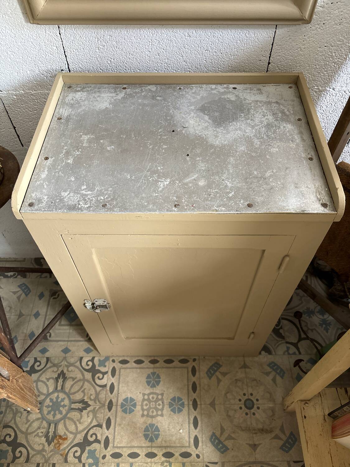 Confiturier beige et zinc