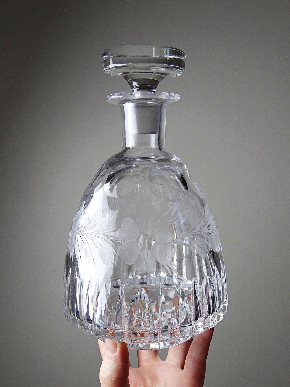 Antique cut and engraved crystal carafe with floral decoration, Bohemia, 19th-20th century.